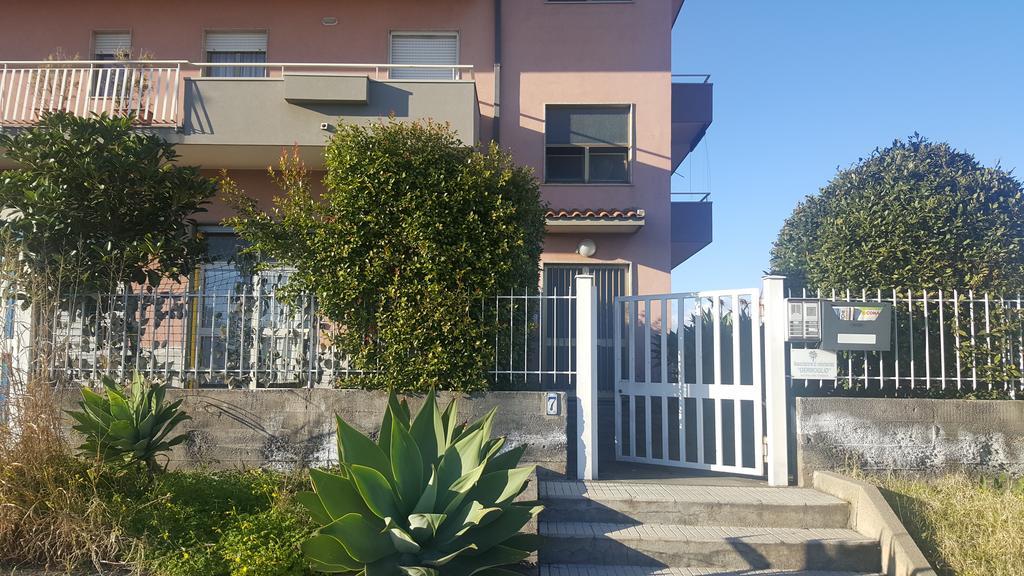 Apartment I Mastrazzi Riposto Kültér fotó
